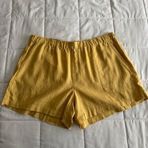 Banana Republic Shorts Size XL NWT